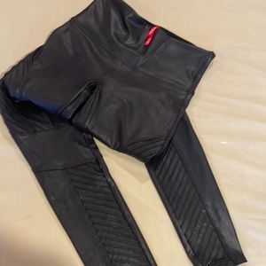 NWOT spanx Moto leggings.